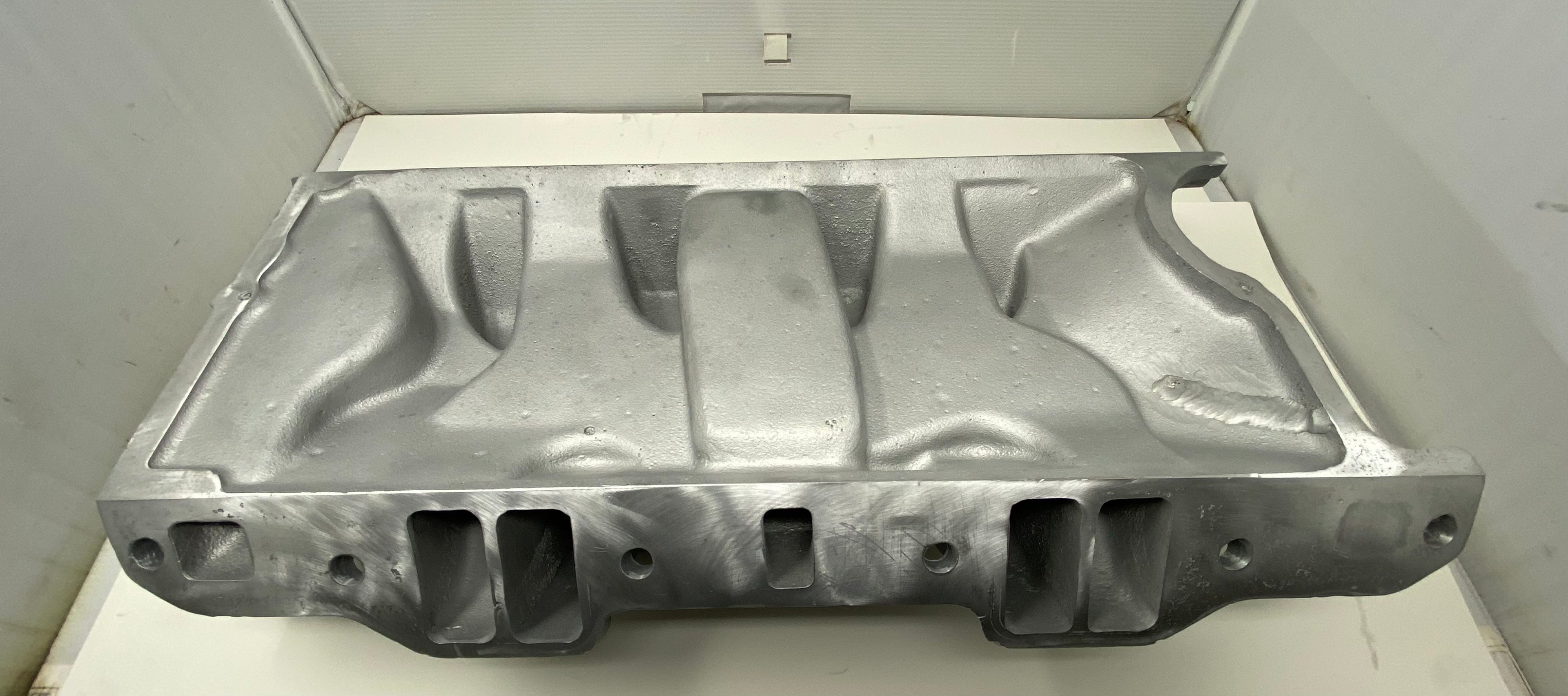 Edelbrock Small Block Mopar LD340