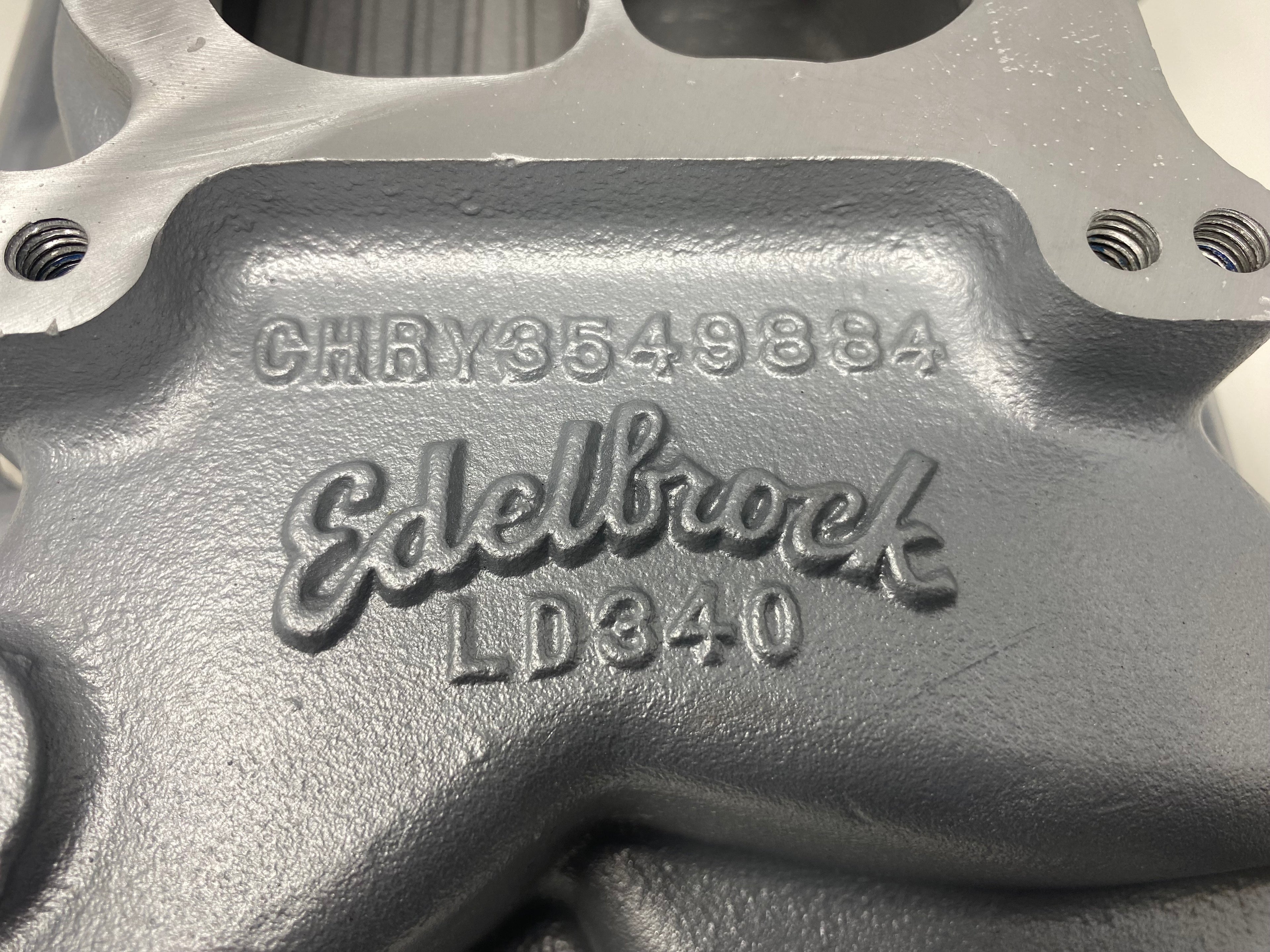 Edelbrock Small Block Mopar LD340